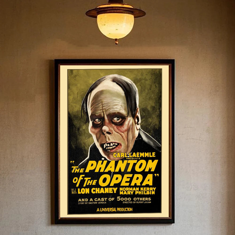 affiches vintage films horreur personnages illustrations noir blanc décor maison salon chambre