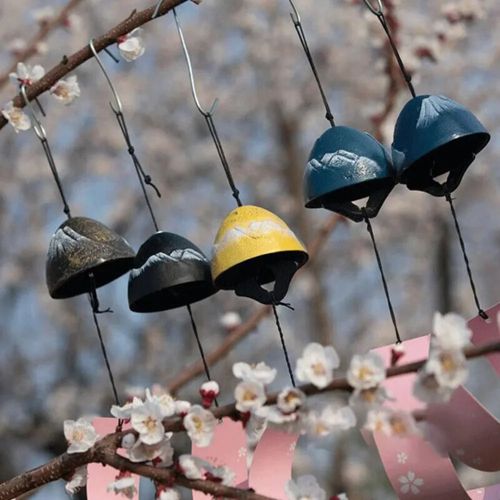 cloches vent métal marron noir vert bleu artisanales jardin extérieur