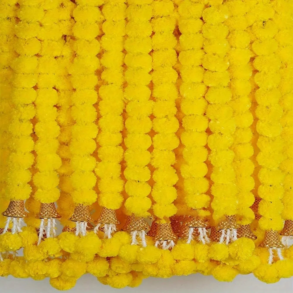 guirlandes artificielles fleurs pompons jaune rouge orange festives traditionnelles
