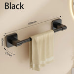porte serviettes mural moderne adhésif noir gris blanc serviettes tissu beige bordure dorée salle