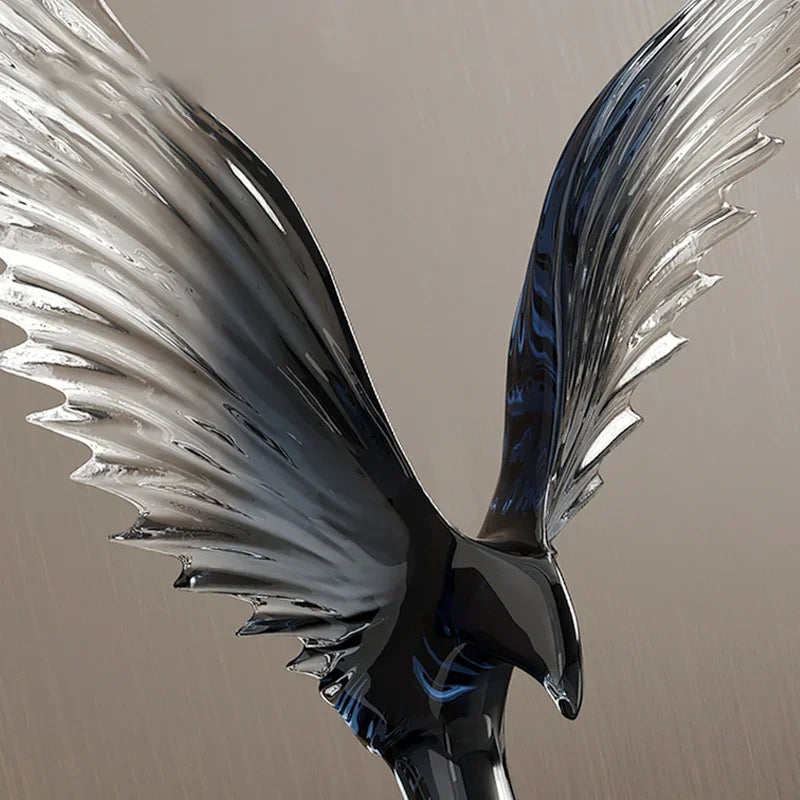 sculpture décorative moderne oiseau aigle noir ailes transparentes dimension 22x9x30