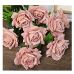 décoration intérieure bouquet roses artificielles classiques soie blanches vertes mariage anniversaire