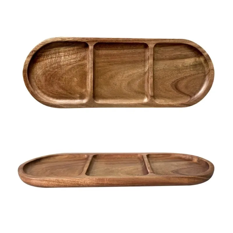 assiettes compartimentees bois naturel grain moderne service ordonne fourchettes dorées table petit dejeuner sophistication