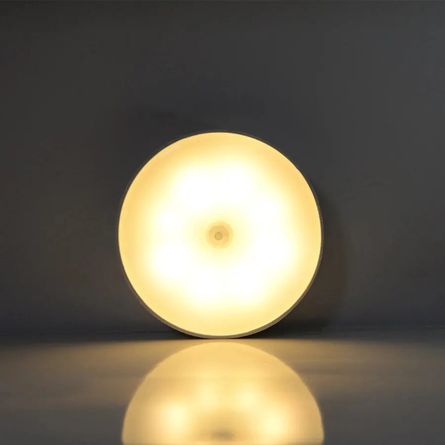 veilleuse nuit led rechargeable mouvement sensorielle adhésive blanche moderne chambre couloir basse consommation lumière