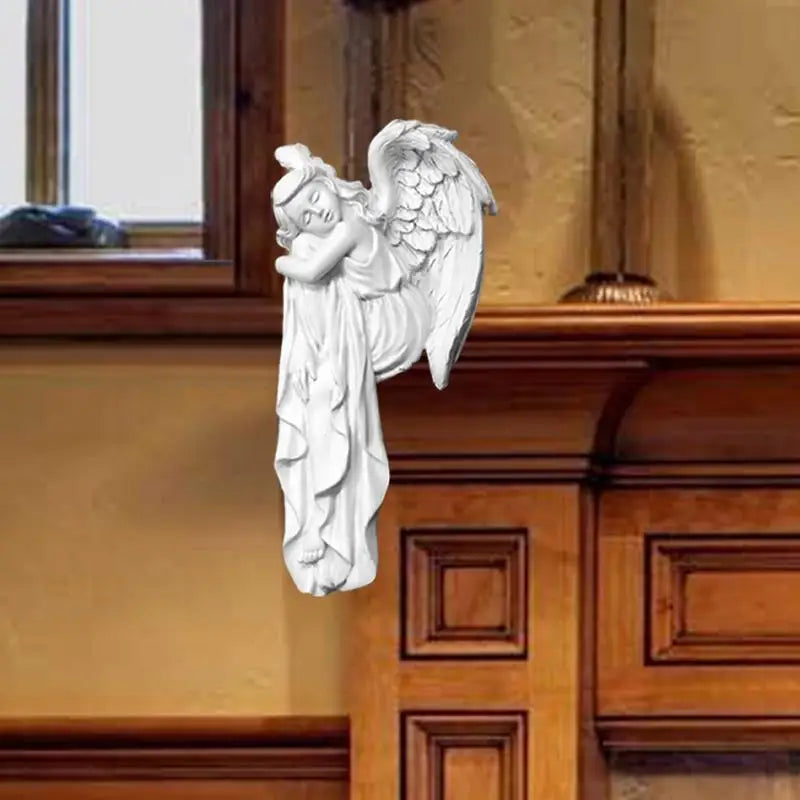 statue ange blanc plumes classique décoration murale aile robe ondulée fixation invisible chambre salon