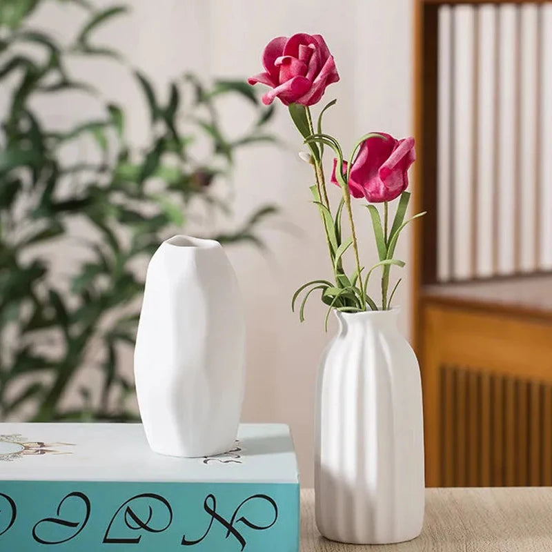 vases céramique blanc rayures verticales modernes décoration table maison floral