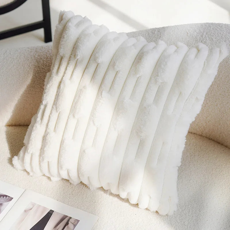housse coussin forme lapin rose velours rayures blanches animal compagnie doux confortable décoration maison
