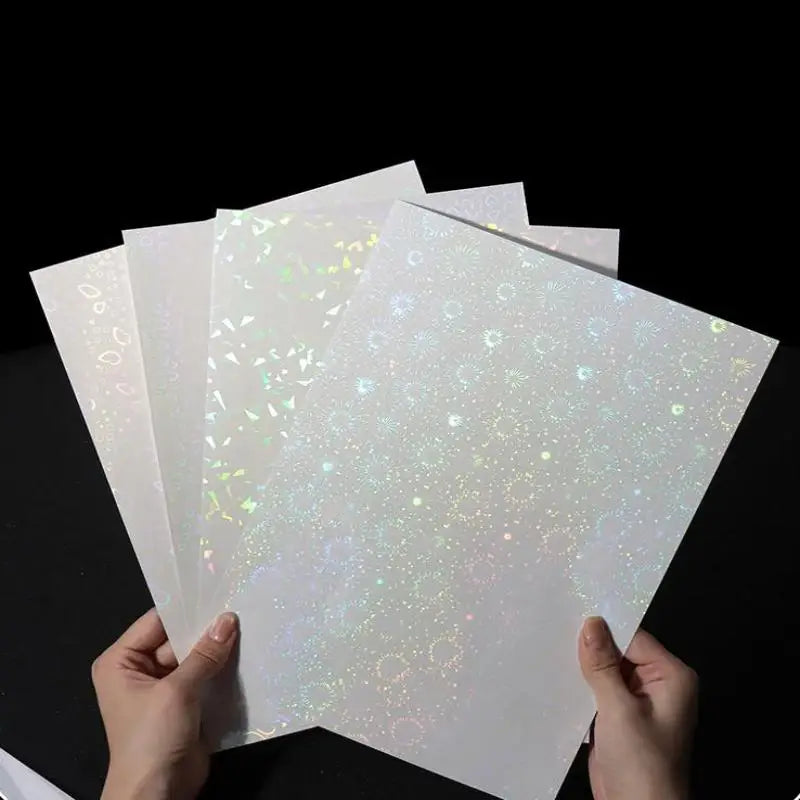 feuilles holographiques décoratives argentées cœurs étoiles motifs brillants moderne scintillant