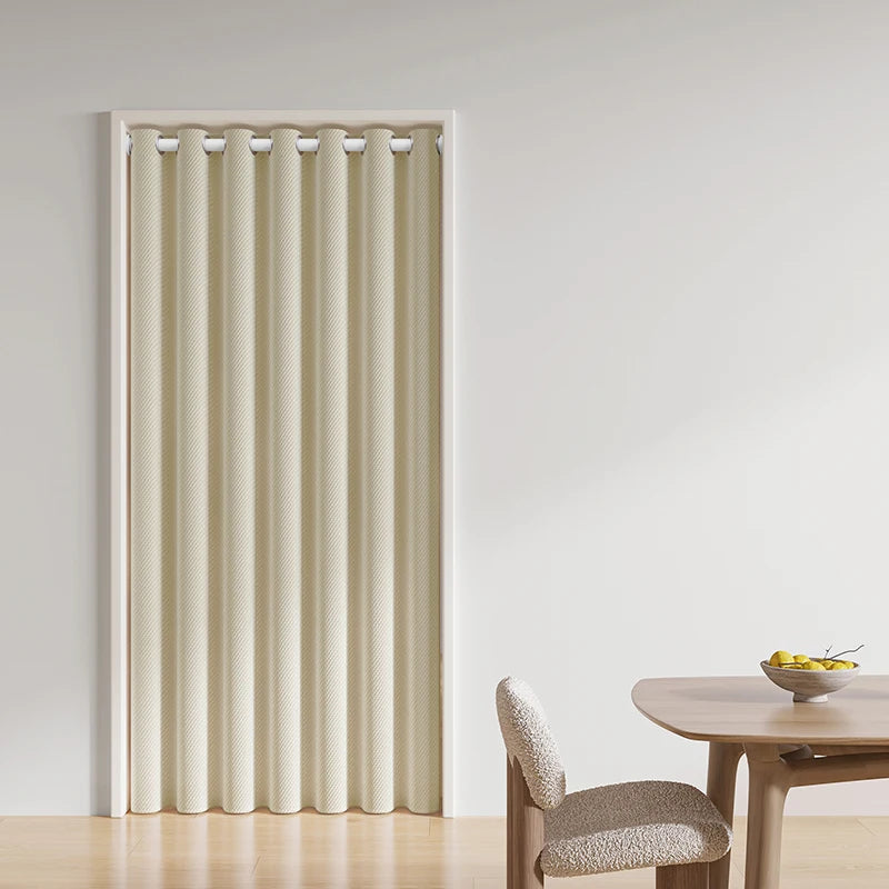 Vue de profil du rideau thermique occultant en fibre de polyester
