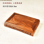 support bijoux bois marron rayures gravure classique artisanal exposant decoratif horizontal vertical gravure geometrique
