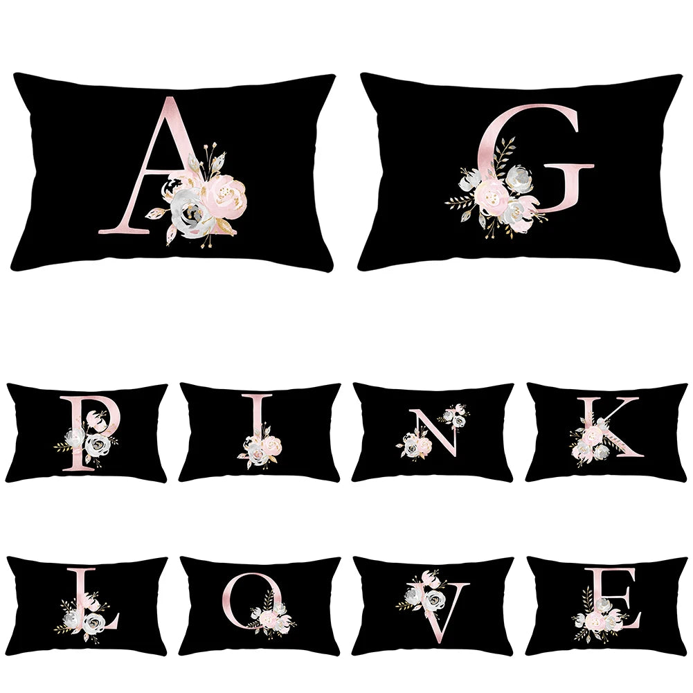 coussin rectangulaire noir fleurs blanches lettres roses décoration canapé salon moderne peluche douce maison