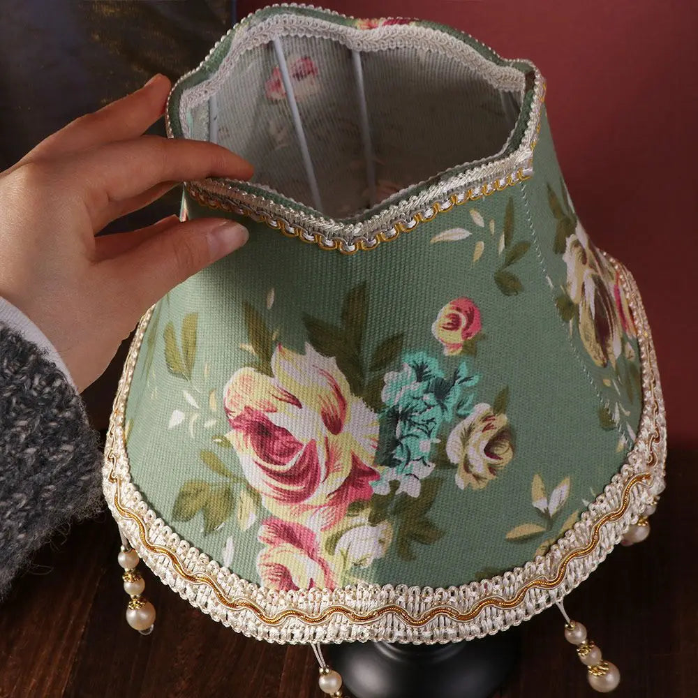 abat jour vintage shabby chic motif floral décoratives structure métallique vert beige rose doré