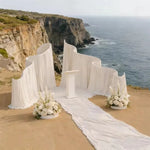 rideau fond blanc crème élégant tissu plissé semi transparent cérémonie mariage moderne sculptural