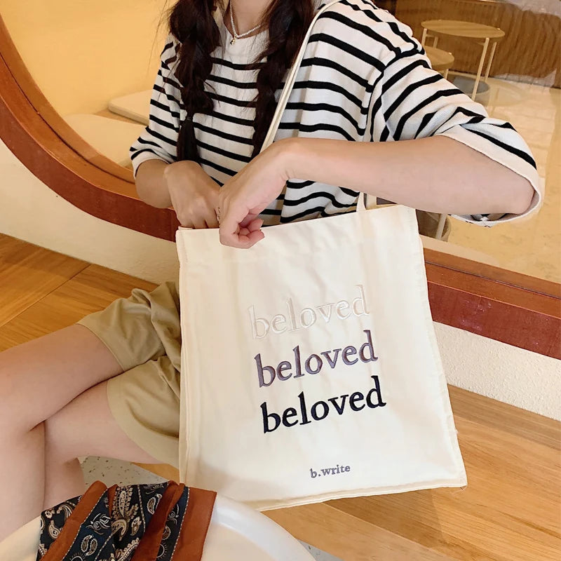 sac main toile brodée beloved lettres décontracté poignées détachables couleur beige marron bleu clair