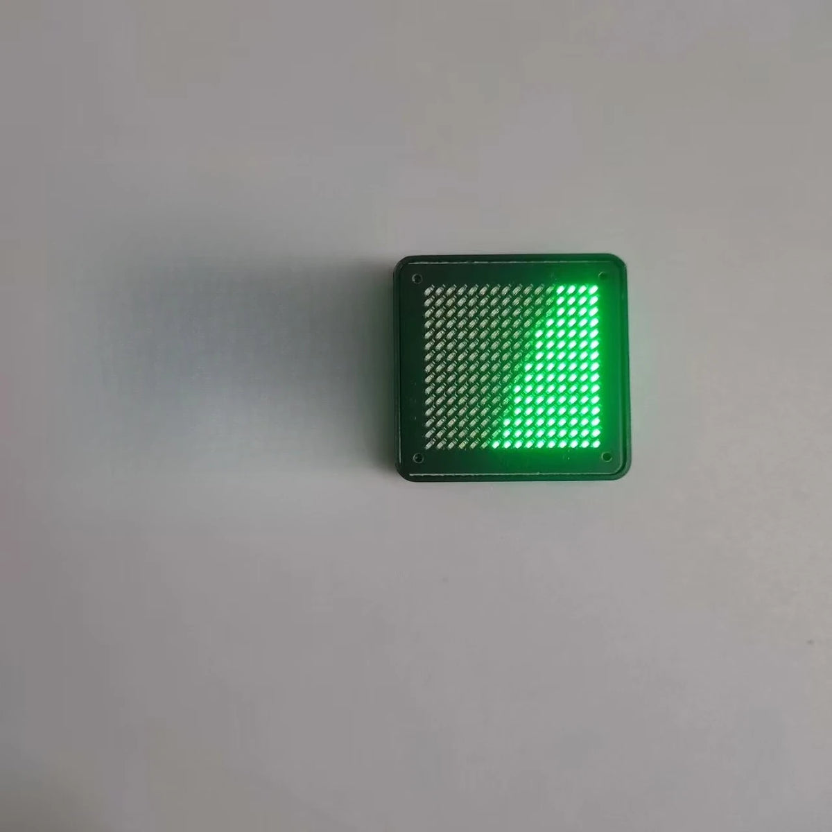 lampe led noire verte matrice led moderne batterie intégrée effet d'eau opacité technologie