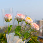 bouquet fleurs tricotées rouge jaune rose vert blanc anniversaire mariage décoration intérieure artisanal creative