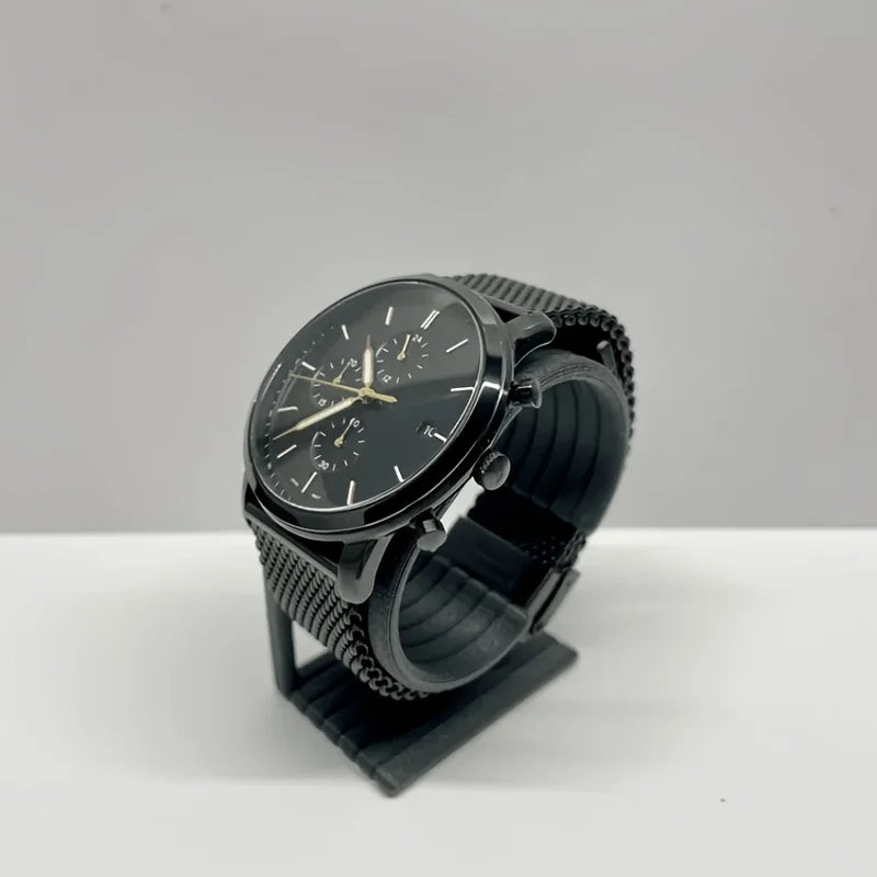 support montre noir moderne rayures horizontales plastique debout decoration intérieure élégante