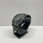 support montre noir moderne rayures horizontales plastique debout decoration intérieure élégante