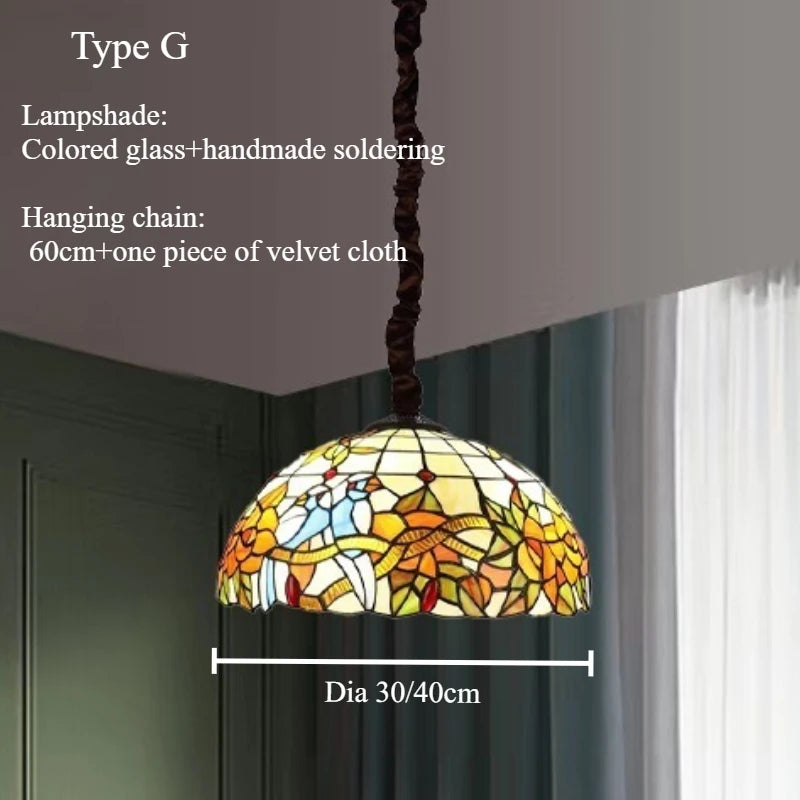 lampe suspendue tiffany multicolore art nouveau vintage motifs floraux chaîne métallique