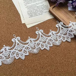 dentelle polyester fine noir blanc floral largeur 8.5cm mariage décoration classique soluble eau
