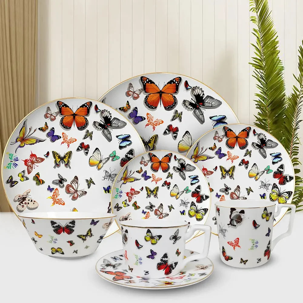 tasse assiette soucoupe motif papillons colorés os chinois élégante décoration thé blanc