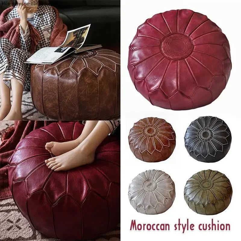 Pouf marocain bordeaux dans une décoration bohème