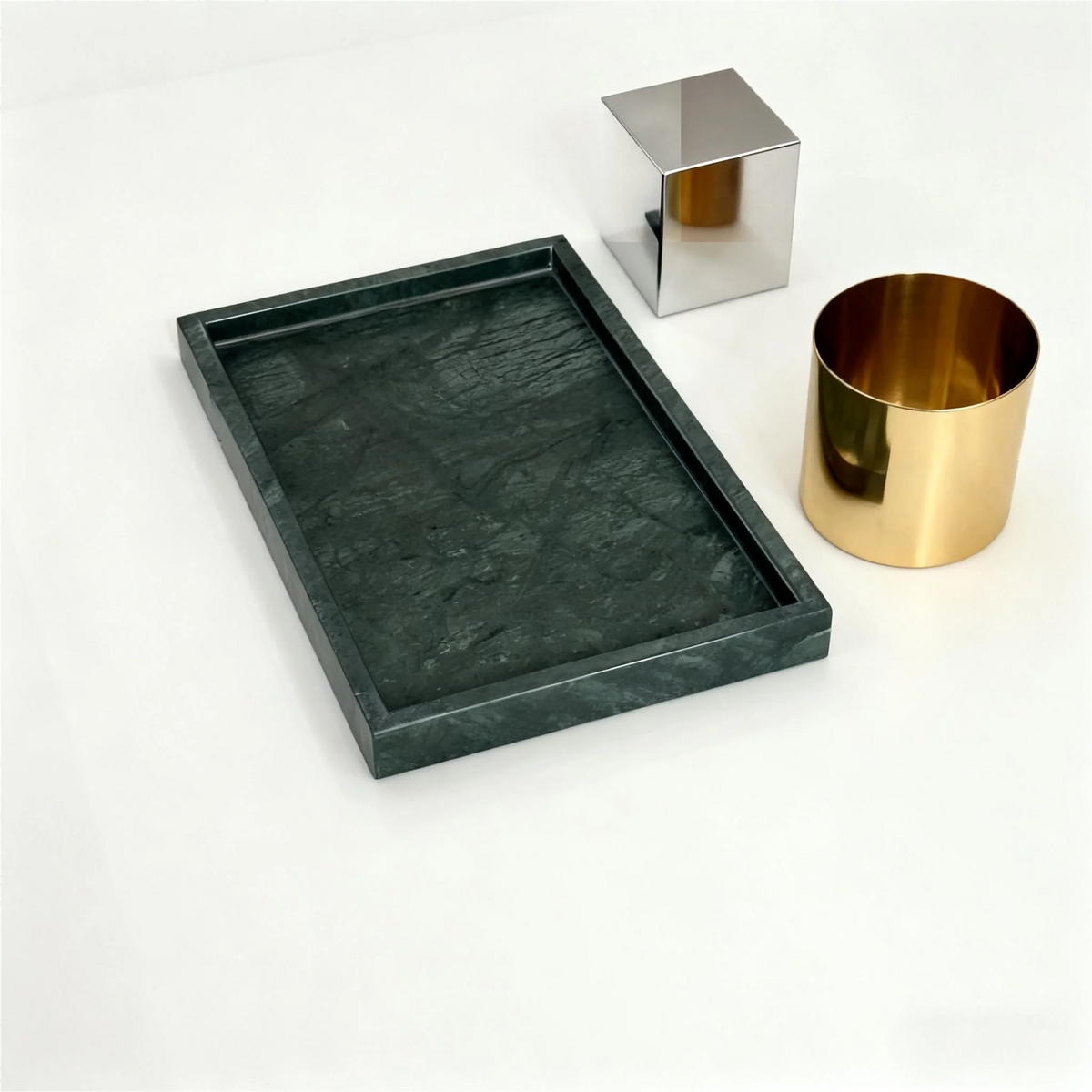 plateau marbre ver fonce moderne rangement bijoux maquillage parfum savon livre stylo globe