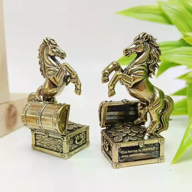 figurine cheval coffre tresor bronze decor maison antique 5.3cm hauteur 3.3cm largeur 2.4cm profondeur