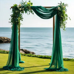 tulle noir vert blanc rouge fleurs arches décoratives mariage élégantes classiques six mètres soixante