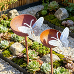 fontaine oiseaux marron rustique texture vieillie artisanale tige métallique oiseaux blancs jardin extérieur