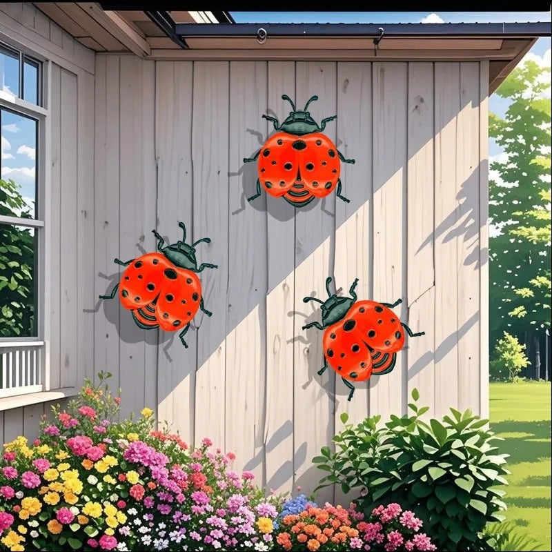 décoration murale coccinelle rouge points noirs trois pièces