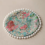 coasters brodés fleurs blanches coton opaques diverses couleurs traditionnels table