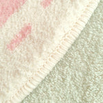 tapis dessin animé ours fruits fleurs vert clair rose pâle beige antidérapant confortable intérieur