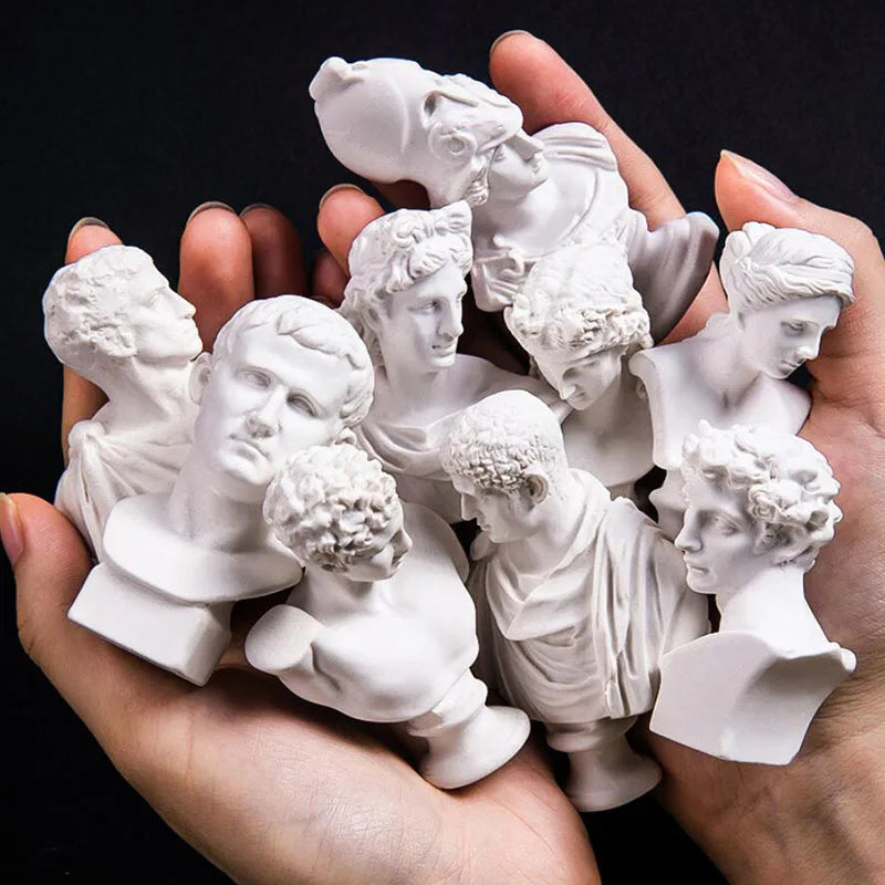 bustes sculptés resine blanc details fins antique figures grecques decor
