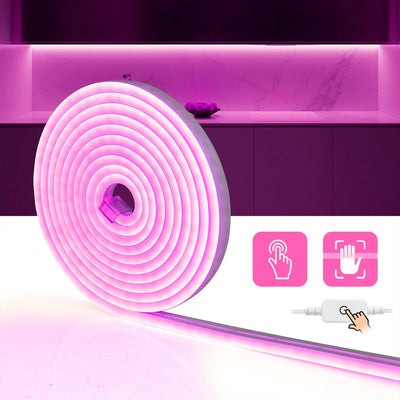 Bande LED néon flexible blanche sur mur salon