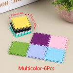 tapis mousse multicolore bordures dentelées moderne enfantin vert bleu rose noir gris violet fantaisie
