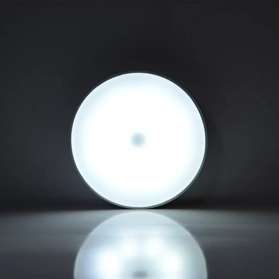 veilleuse nuit led rechargeable mouvement sensorielle adhésive blanche moderne chambre couloir basse consommation lumière