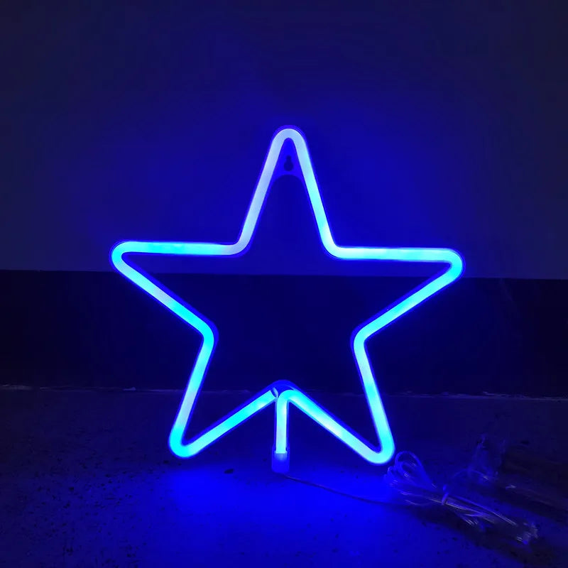 néons lumineux décoratifs cloche flocon arbre renne étoile couleurs vives câbles usb alimentation festive