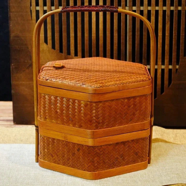 panier thé marron clair tissage rotin poignée traditionnel théière tasses blancs