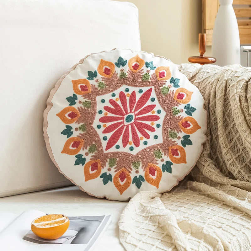 taies d'oreiller rondes géométriques coton polyester pompons blancs ethnique bohocoration intérieure hôtelière hôpitalisée
