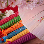 parapluie traditionnel artisanal japonais fleurs feuilles peintes main poignée bois rouge orange bleu violet
