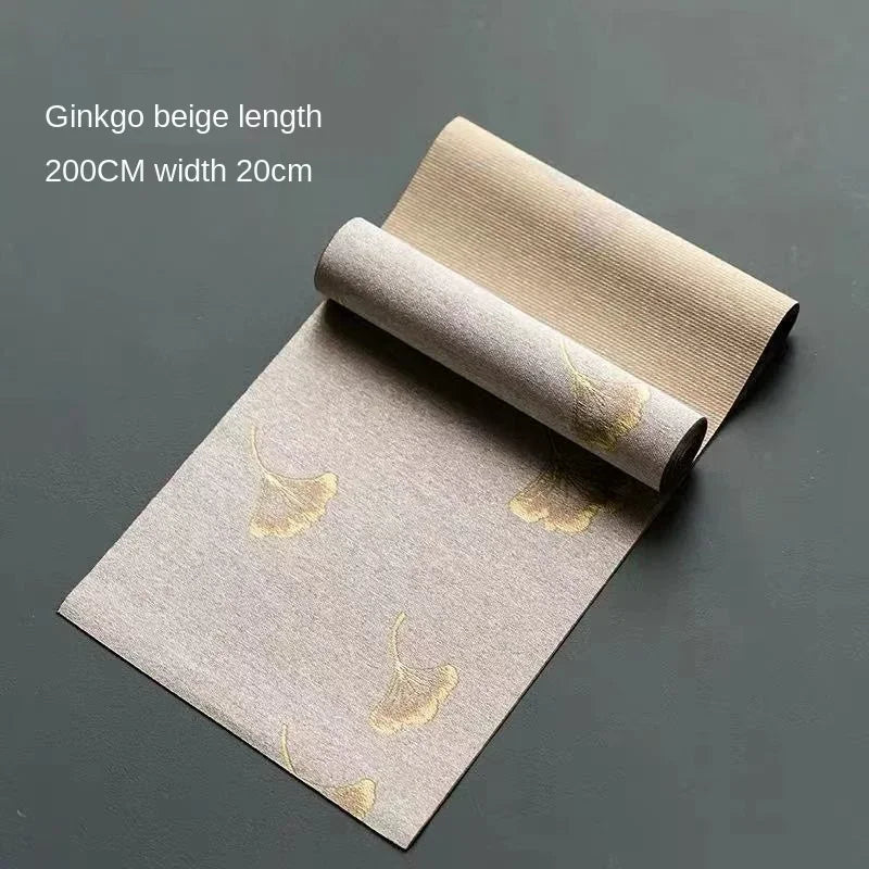 serviette table classique feuilles d'érable dorées vert foncé beige marron traditionnelle tasses thé plateau