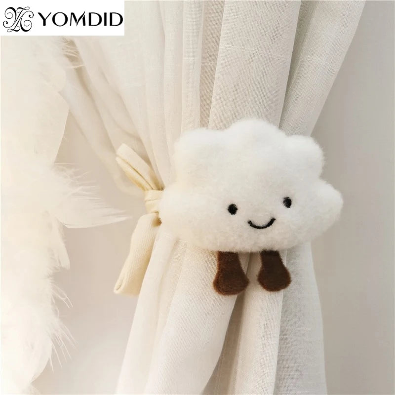 rideaux enfant dessin animé brodé visage souriant opacité peluche mignon agrafe ruban beige salopes