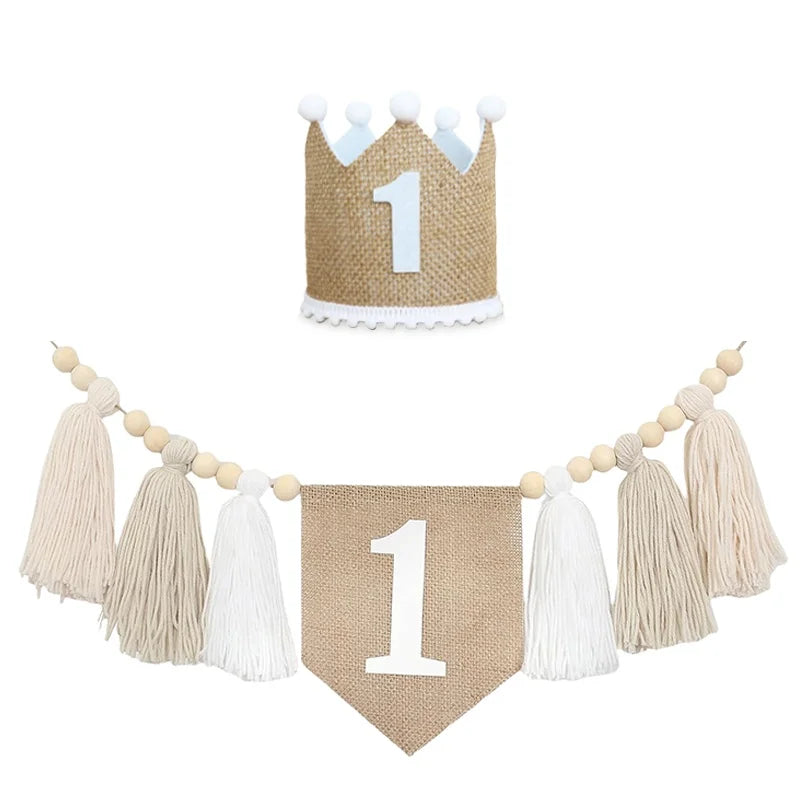 guirlande festivite couronne numerale deco chambre enfant motif pompon boho couleur neutre festive