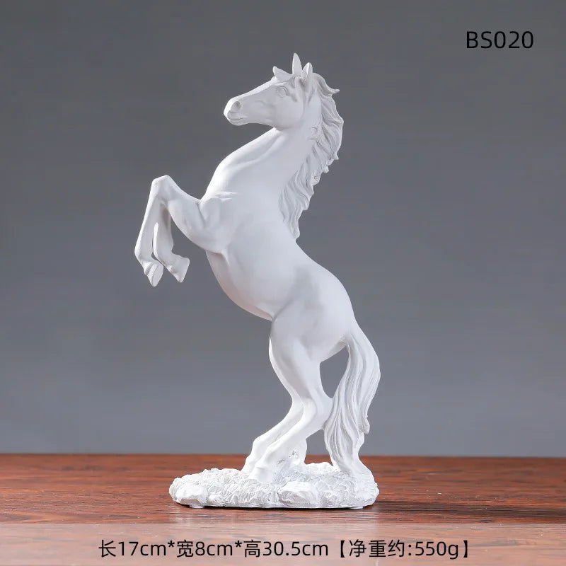 statue cheval résine doré noir blanc détaillée classique sculptural salon