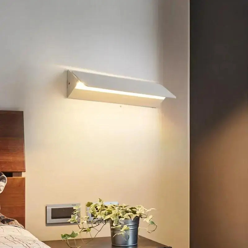 lampe murale led blanche moderne aluminium salon chambre éclairage lecture