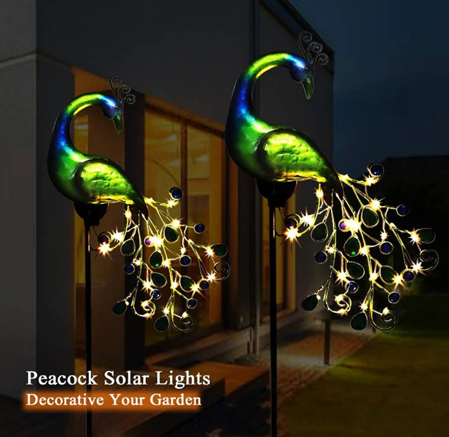 décoration extérieure oiseau peacock lumineux plumes semi précieuses moderne vert bleu doréextérieur jardin