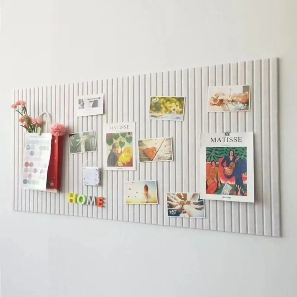 panneau rangement gris clair rayures verticales moderne photos calendrier fleurs artificielles 60x40cm