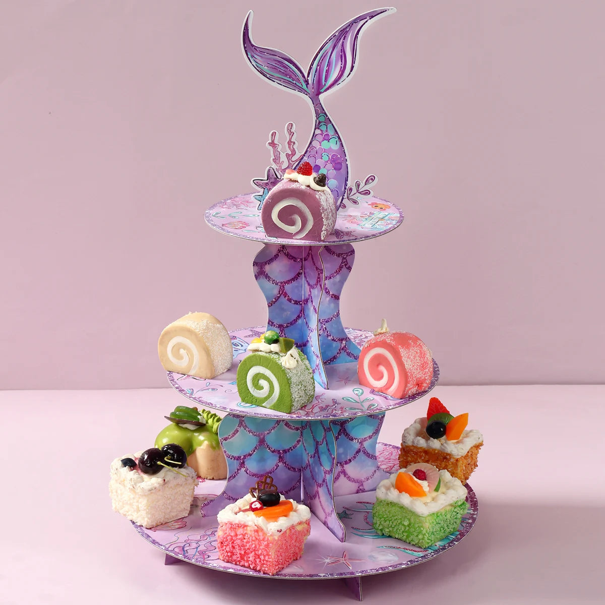 supports gâteaux sirène thème océan couleurs violette bleu verte rose figurines poissons coraux