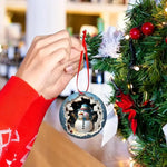 Détail d'un ornement en bois décoratif pour arbre de Noël